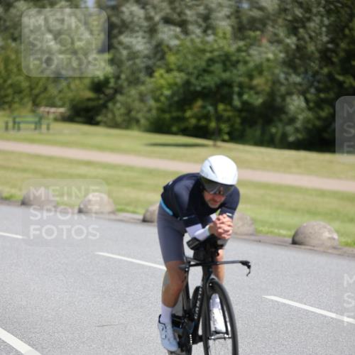 16.06.2024 - 26. Vierlanden-Triathlon Jannik Wohlers http://msf.ph/oto/6311104 16.06.2024 11:43:04 Radfahren 52, 71, 92, 184, 217 meine-sportfotos.de
