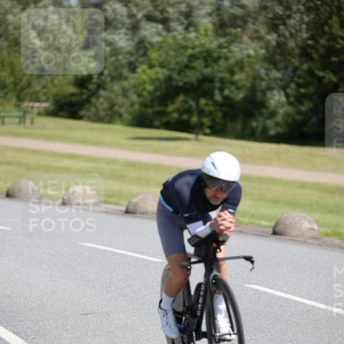 16.06.2024 - 26. Vierlanden-Triathlon Jannik Wohlers http://msf.ph/oto/6311108 16.06.2024 11:43:04 Radfahren 52, 71, 92, 184, 217 meine-sportfotos.de