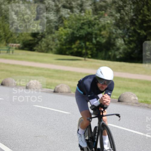 16.06.2024 - 26. Vierlanden-Triathlon Jannik Wohlers http://msf.ph/oto/6311115 16.06.2024 11:43:04 Radfahren 52, 71, 92, 184, 217 meine-sportfotos.de