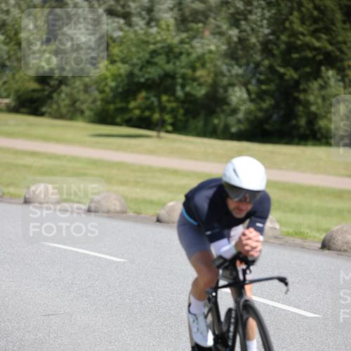 16.06.2024 - 26. Vierlanden-Triathlon Jannik Wohlers http://msf.ph/oto/6311120 16.06.2024 11:43:04 Radfahren 52, 71, 92, 184, 217 meine-sportfotos.de