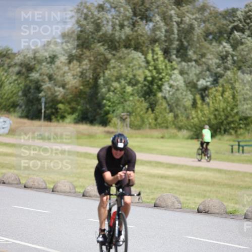16.06.2024 - 26. Vierlanden-Triathlon Jannik Wohlers http://msf.ph/oto/6311152 16.06.2024 11:43:16 Radfahren 124, 131, 216, 308 meine-sportfotos.de