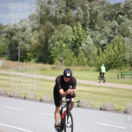 16.06.2024 - 26. Vierlanden-Triathlon Jannik Wohlers http://msf.ph/oto/6311162 16.06.2024 11:43:16 Radfahren 124, 131, 216, 308 meine-sportfotos.de