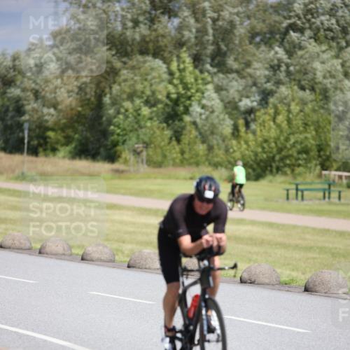 16.06.2024 - 26. Vierlanden-Triathlon Jannik Wohlers http://msf.ph/oto/6311181 16.06.2024 11:43:16 Radfahren 124, 131, 216, 308 meine-sportfotos.de