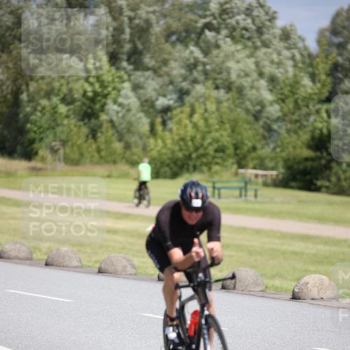 16.06.2024 - 26. Vierlanden-Triathlon Jannik Wohlers http://msf.ph/oto/6311204 16.06.2024 11:43:17 Radfahren 124, 131, 216 meine-sportfotos.de