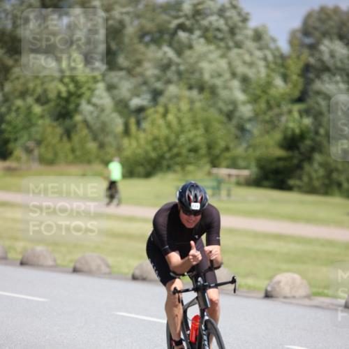 16.06.2024 - 26. Vierlanden-Triathlon Jannik Wohlers http://msf.ph/oto/6311212 16.06.2024 11:43:17 Radfahren 124, 131, 216 meine-sportfotos.de