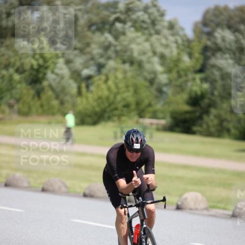 16.06.2024 - 26. Vierlanden-Triathlon Jannik Wohlers http://msf.ph/oto/6311216 16.06.2024 11:43:17 Radfahren 124, 131, 216 meine-sportfotos.de