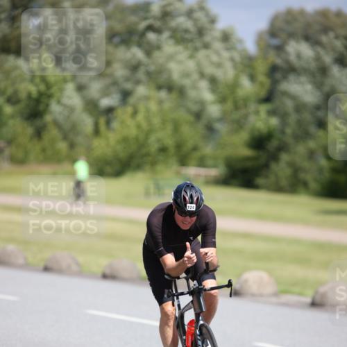 16.06.2024 - 26. Vierlanden-Triathlon Jannik Wohlers http://msf.ph/oto/6311222 16.06.2024 11:43:17 Radfahren 124, 131, 216 meine-sportfotos.de