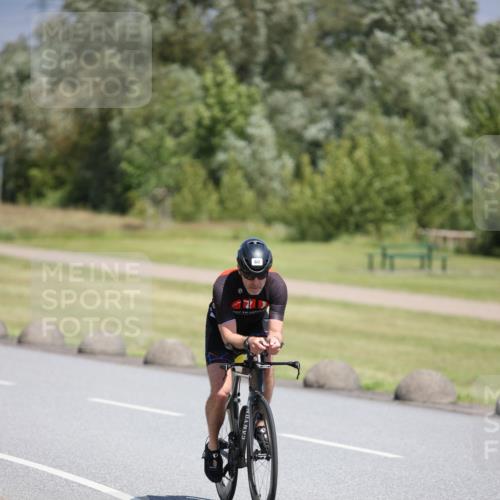 16.06.2024 - 26. Vierlanden-Triathlon Jannik Wohlers http://msf.ph/oto/6311312 16.06.2024 11:43:23 Radfahren 60, 124, 131 meine-sportfotos.de