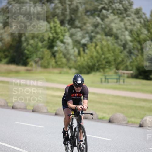 16.06.2024 - 26. Vierlanden-Triathlon Jannik Wohlers http://msf.ph/oto/6311324 16.06.2024 11:43:24 Radfahren 60, 124, 131 meine-sportfotos.de