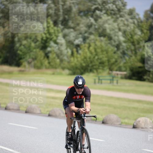 16.06.2024 - 26. Vierlanden-Triathlon Jannik Wohlers http://msf.ph/oto/6311331 16.06.2024 11:43:24 Radfahren 60, 124, 131 meine-sportfotos.de