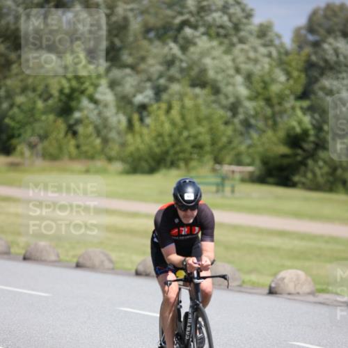 16.06.2024 - 26. Vierlanden-Triathlon Jannik Wohlers http://msf.ph/oto/6311349 16.06.2024 11:43:24 Radfahren 60, 124, 131 meine-sportfotos.de