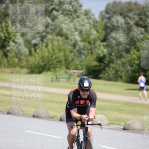 16.06.2024 - 26. Vierlanden-Triathlon Jannik Wohlers http://msf.ph/oto/6311375 16.06.2024 11:43:24 Radfahren 60, 124, 131 meine-sportfotos.de