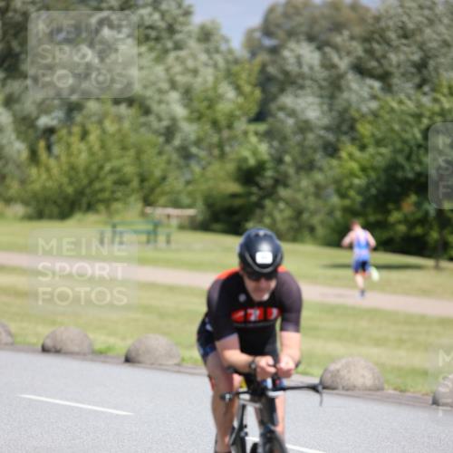 16.06.2024 - 26. Vierlanden-Triathlon Jannik Wohlers http://msf.ph/oto/6311392 16.06.2024 11:43:24 Radfahren 60, 124, 131 meine-sportfotos.de