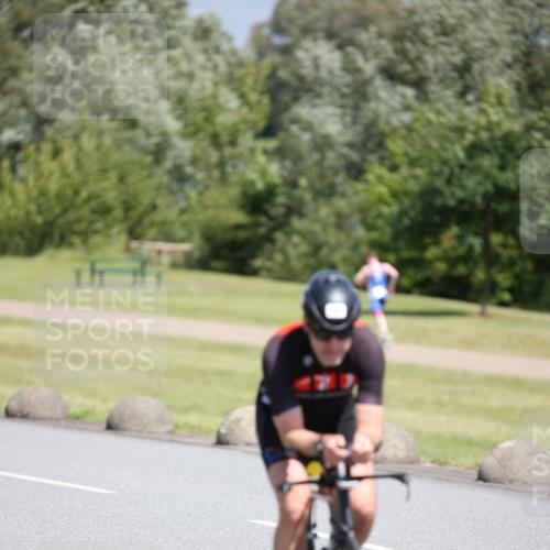 16.06.2024 - 26. Vierlanden-Triathlon Jannik Wohlers http://msf.ph/oto/6311403 16.06.2024 11:43:25 Radfahren 60, 124, 131 meine-sportfotos.de
