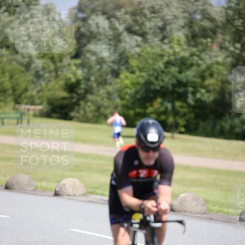16.06.2024 - 26. Vierlanden-Triathlon Jannik Wohlers http://msf.ph/oto/6311419 16.06.2024 11:43:25 Radfahren 60, 124, 131 meine-sportfotos.de