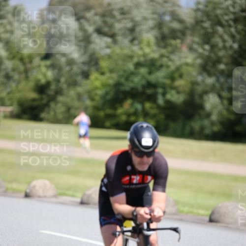 16.06.2024 - 26. Vierlanden-Triathlon Jannik Wohlers http://msf.ph/oto/6311428 16.06.2024 11:43:25 Radfahren 60, 124, 131 meine-sportfotos.de