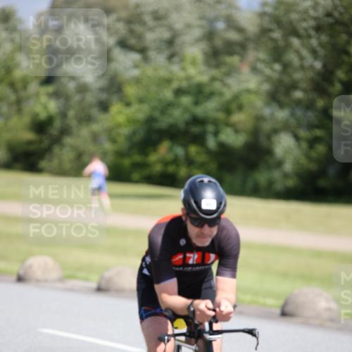 16.06.2024 - 26. Vierlanden-Triathlon Jannik Wohlers http://msf.ph/oto/6311432 16.06.2024 11:43:25 Radfahren 60, 124, 131 meine-sportfotos.de