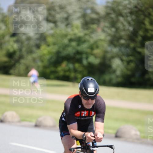 16.06.2024 - 26. Vierlanden-Triathlon Jannik Wohlers http://msf.ph/oto/6311438 16.06.2024 11:43:25 Radfahren 60, 124, 131 meine-sportfotos.de