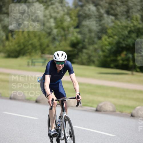 16.06.2024 - 26. Vierlanden-Triathlon Jannik Wohlers http://msf.ph/oto/6311488 16.06.2024 11:43:30 Radfahren 10, 60, 195, 452 meine-sportfotos.de