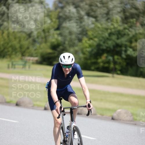 16.06.2024 - 26. Vierlanden-Triathlon Jannik Wohlers http://msf.ph/oto/6311502 16.06.2024 11:43:30 Radfahren 10, 60, 195, 452 meine-sportfotos.de