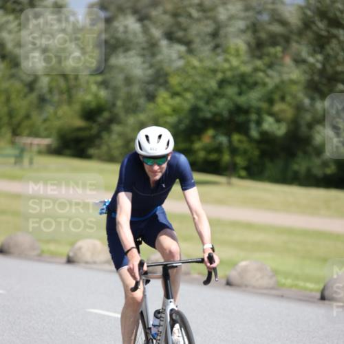 16.06.2024 - 26. Vierlanden-Triathlon Jannik Wohlers http://msf.ph/oto/6311512 16.06.2024 11:43:30 Radfahren 10, 60, 195, 452 meine-sportfotos.de