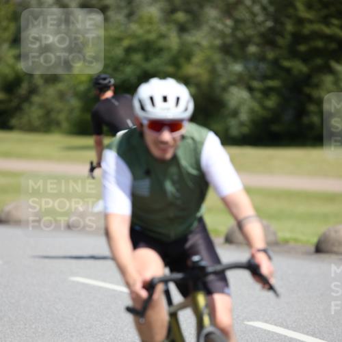 16.06.2024 - 26. Vierlanden-Triathlon Jannik Wohlers http://msf.ph/oto/6311568 16.06.2024 11:44:12 Radfahren 40, 136, 138, 174, 201, 254, 292, 358 meine-sportfotos.de
