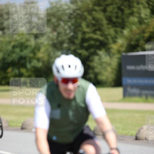 16.06.2024 - 26. Vierlanden-Triathlon Jannik Wohlers http://msf.ph/oto/6311595 16.06.2024 11:44:12 Radfahren 40, 136, 138, 174, 201, 254, 292, 358 meine-sportfotos.de