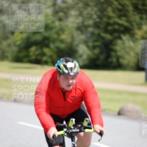 16.06.2024 - 26. Vierlanden-Triathlon Jannik Wohlers http://msf.ph/oto/6311636 16.06.2024 11:44:20 Radfahren 344 meine-sportfotos.de