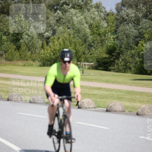 16.06.2024 - 26. Vierlanden-Triathlon Jannik Wohlers http://msf.ph/oto/6311699 16.06.2024 11:44:25 Radfahren 51, 270, 344 meine-sportfotos.de