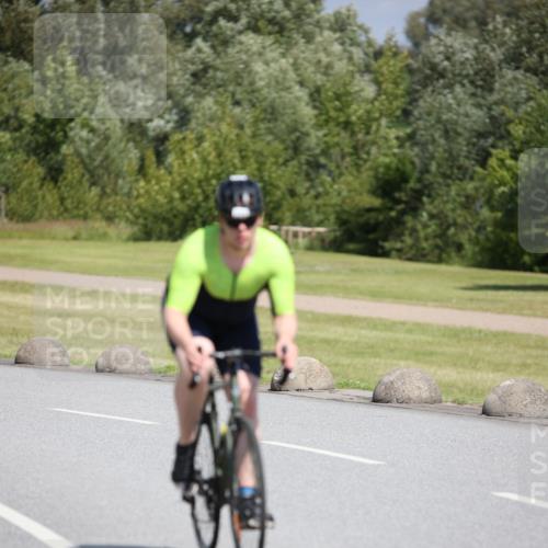 16.06.2024 - 26. Vierlanden-Triathlon Jannik Wohlers http://msf.ph/oto/6311705 16.06.2024 11:44:25 Radfahren 51, 270, 344 meine-sportfotos.de