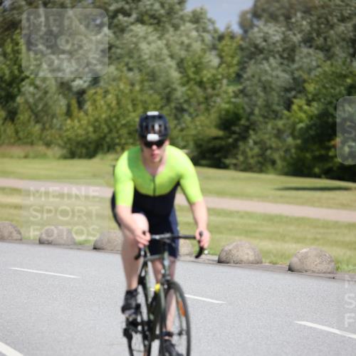 16.06.2024 - 26. Vierlanden-Triathlon Jannik Wohlers http://msf.ph/oto/6311715 16.06.2024 11:44:25 Radfahren 51, 270, 344 meine-sportfotos.de