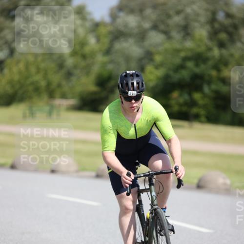 16.06.2024 - 26. Vierlanden-Triathlon Jannik Wohlers http://msf.ph/oto/6311764 16.06.2024 11:44:25 Radfahren 51, 270, 344 meine-sportfotos.de