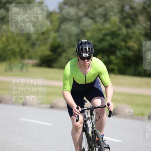 16.06.2024 - 26. Vierlanden-Triathlon Jannik Wohlers http://msf.ph/oto/6311768 16.06.2024 11:44:25 Radfahren 51, 270, 344 meine-sportfotos.de