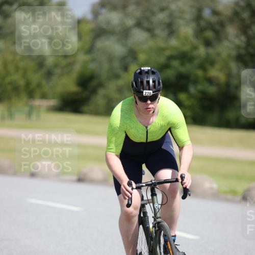 16.06.2024 - 26. Vierlanden-Triathlon Jannik Wohlers http://msf.ph/oto/6311773 16.06.2024 11:44:25 Radfahren 51, 270, 344 meine-sportfotos.de