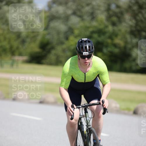 16.06.2024 - 26. Vierlanden-Triathlon Jannik Wohlers http://msf.ph/oto/6311776 16.06.2024 11:44:25 Radfahren 51, 270, 344 meine-sportfotos.de