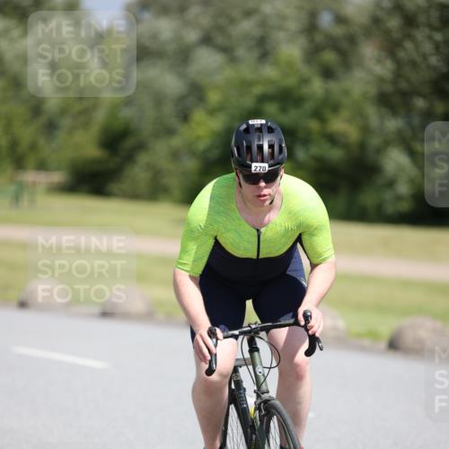 16.06.2024 - 26. Vierlanden-Triathlon Jannik Wohlers http://msf.ph/oto/6311780 16.06.2024 11:44:26 Radfahren 51, 225, 270, 344 meine-sportfotos.de