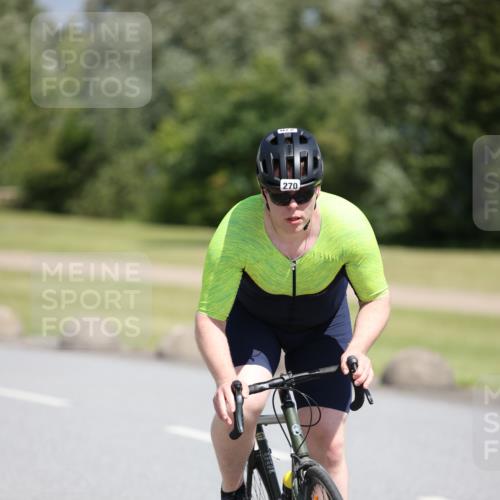 16.06.2024 - 26. Vierlanden-Triathlon Jannik Wohlers http://msf.ph/oto/6311792 16.06.2024 11:44:26 Radfahren 51, 225, 270, 344 meine-sportfotos.de