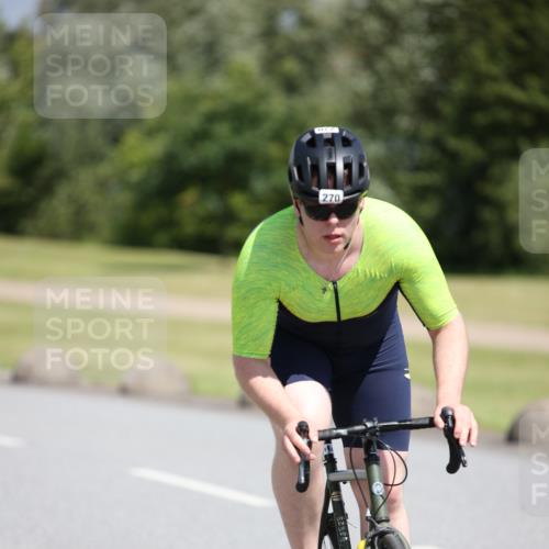 16.06.2024 - 26. Vierlanden-Triathlon Jannik Wohlers http://msf.ph/oto/6311806 16.06.2024 11:44:26 Radfahren 51, 225, 270, 344 meine-sportfotos.de