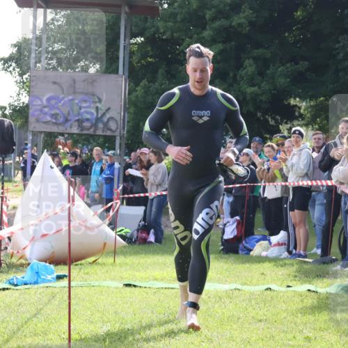 16.06.2024 - 26. Vierlanden-Triathlon Lena Gebhardt http://msf.ph/oto/6311843 16.06.2024 09:30:41 Schwimmen 5, 42, 5, 42 meine-sportfotos.de