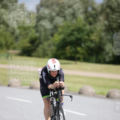 16.06.2024 - 26. Vierlanden-Triathlon Jannik Wohlers http://msf.ph/oto/6311876 16.06.2024 11:44:28 Radfahren 51, 225, 270 meine-sportfotos.de