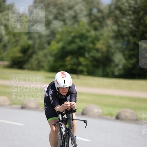 16.06.2024 - 26. Vierlanden-Triathlon Jannik Wohlers http://msf.ph/oto/6311887 16.06.2024 11:44:28 Radfahren 51, 225, 270 meine-sportfotos.de