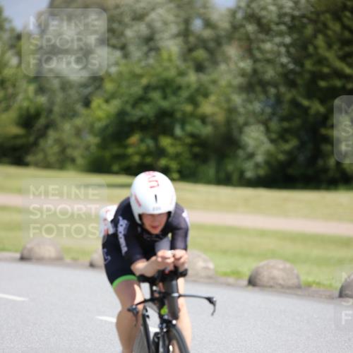 16.06.2024 - 26. Vierlanden-Triathlon Jannik Wohlers http://msf.ph/oto/6311903 16.06.2024 11:44:28 Radfahren 51, 225, 270 meine-sportfotos.de