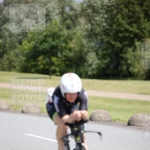 16.06.2024 - 26. Vierlanden-Triathlon Jannik Wohlers http://msf.ph/oto/6311921 16.06.2024 11:44:28 Radfahren 51, 225, 270 meine-sportfotos.de