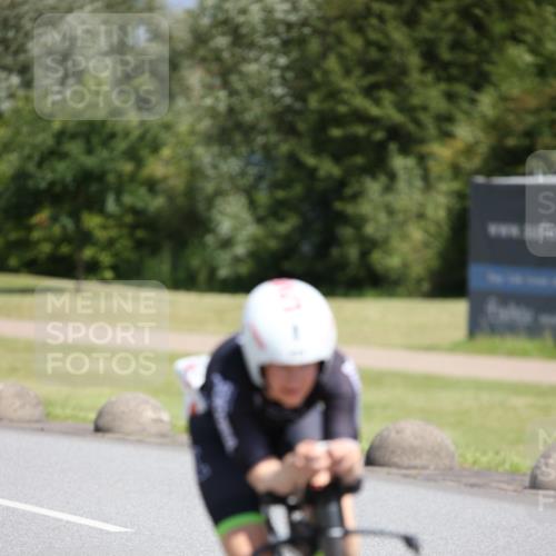 16.06.2024 - 26. Vierlanden-Triathlon Jannik Wohlers http://msf.ph/oto/6311944 16.06.2024 11:44:28 Radfahren 51, 225, 270 meine-sportfotos.de
