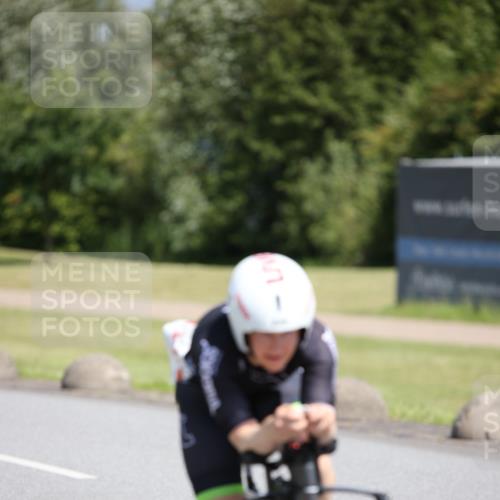 16.06.2024 - 26. Vierlanden-Triathlon Jannik Wohlers http://msf.ph/oto/6311947 16.06.2024 11:44:28 Radfahren 51, 225, 270 meine-sportfotos.de