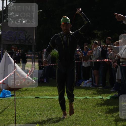 16.06.2024 - 26. Vierlanden-Triathlon Lena Gebhardt http://msf.ph/oto/6311948 16.06.2024 09:33:55 Schwimmen 73, 73 meine-sportfotos.de