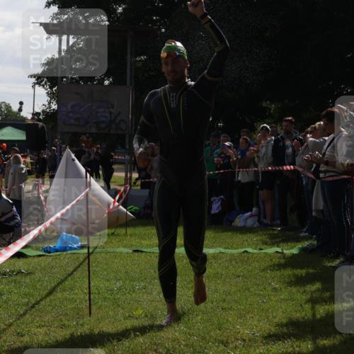 16.06.2024 - 26. Vierlanden-Triathlon Lena Gebhardt http://msf.ph/oto/6311956 16.06.2024 09:33:55 Schwimmen 73, 73 meine-sportfotos.de