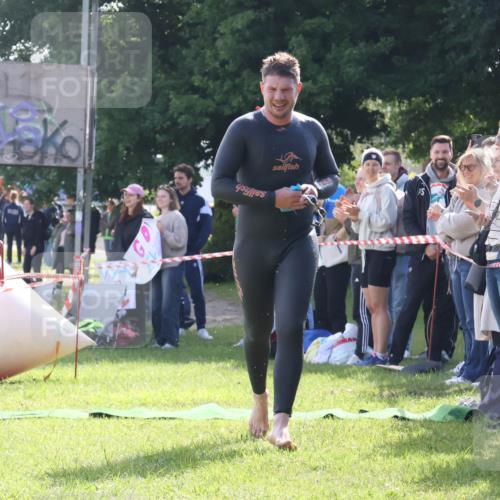 16.06.2024 - 26. Vierlanden-Triathlon Lena Gebhardt http://msf.ph/oto/6311997 16.06.2024 09:34:22 Schwimmen 35, 49, 68, 190, 35, 49, 68, 190 meine-sportfotos.de