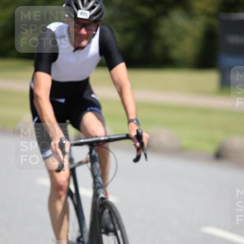 16.06.2024 - 26. Vierlanden-Triathlon Jannik Wohlers http://msf.ph/oto/6312021 16.06.2024 11:44:39 Radfahren 228, 280, 425, 448 meine-sportfotos.de