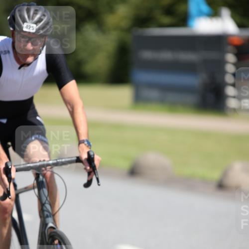 16.06.2024 - 26. Vierlanden-Triathlon Jannik Wohlers http://msf.ph/oto/6312036 16.06.2024 11:44:39 Radfahren 228, 280, 425, 448 meine-sportfotos.de